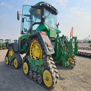 Tractor Agrícola de Gran Formato 2021 8RX 370 de 370HP con Tracción en las 4 Ruedas y Transmisión por Engranajes de Alta Productividad - Product Image 1