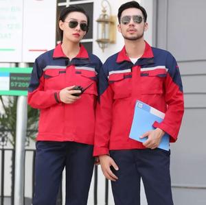 เสื้อแจ็คเก็ตทำงานแบบยูนิเซ็กซ์ สีแดงน้ำเงิน แขนยาว มีกระเป๋า แถบสะท้อนแสง ผลิตจากโพลีเอสเตอร์ ได้รับการรับรองมาตรฐาน CE พร้อมระบบตรวจจับเข็ม สำหรับใช้งานในอุตสาหกรรม - Product Image 1