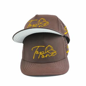 Casquette unisexe personnalisée à 5 panneaux avec logo brodé, perforations découpées au laser, respirante, imperméable, 100 % coton, style vintage sportif et formel - Product Image 1