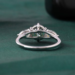 2.00 CT Fancy Green Lab Grown Diamond <b>Ring</b> with VS1 Clarity VVS2 Lab Set in 14K Yellow <b>Gold</b> <b>Cocktail</b> Statement Jewelry - Product Image 4