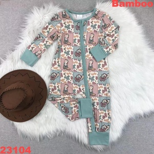RTS ホットセール 西部風カウプリント 竹製ジッパー付きロンパースセット 可愛い新生児用ロンパース ベビー服 キッズ服 - Product Image 4