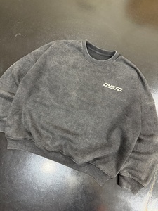 Ensemble de survêtement personnalisé pour homme en coton 100% avec sweat à capuche délavé et pantalon évasé, broderie vieillie et grands patchs - Product Image 5