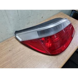 ไฟท้ายซ้ายสำหรับรถ BMW ซีรี่ส์ 5 รุ่น E60, E61 ปี 2003-2007 ของแท้ OEM หมายเลขอะไหล่ 6910767 มือสอง - Product Image 2