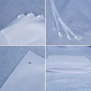 Bolsa de Polietileno de Alta Calidad con Logotipo Personalizado, Cierre Deslizante sin Bloqueo, Material Metálico Libre de Níquel, Colores Personalizados para Ropa Deportiva - Product Image 4