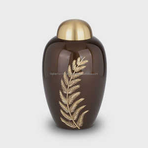 Belle et intemporelle urne funéraire blanche pour adultes pour les cendres humaines Grande urne funéraire émaillée - Product Image 2