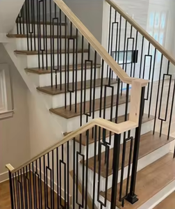 Rampe d'escalier moderne en métal noir, balustre d'escalier intérieur, garde-corps, panneau de clôture en fer forgé pour maison et villa - Product Image 1