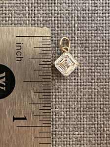 Collar con colgante de diamante de laboratorio con corte Asscher de lujo, cadena solitaria de oro macizo, joyería al por mayor - Product Image 3