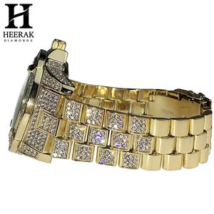 Montre pour homme avec grand cadran doré serti de diamants, cadran micro-pavé avec lunette à chiffres gravés, montre-bracelet personnalisée style Hip Hop Bust Down - Product Image 2