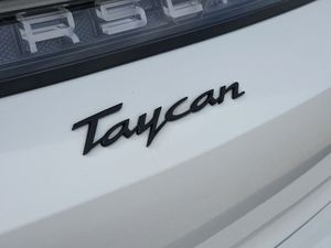 PRÊT À EXPÉDIER 2025 P0RSCHE TAYCAN Full Option Propre Occasion À Vendre - Product Image 6