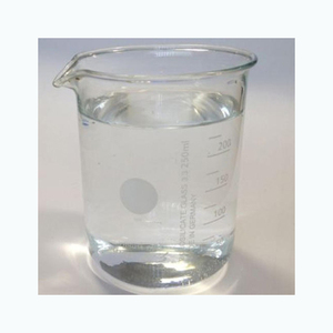 Spiritueux blanc raffiné de qualité supérieure, faiblement aromatique, pour le dégraissage et les procédés de nettoyage industriel - Product Image 1