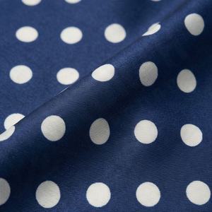 Pañuelo Hijab de Lujo Premium Chic, Vintage, con Doble Costura, Cuadrado, 90x90cm, con Puntos, Suave, Transpirable, Elegante y Estilizado - Product Image 5