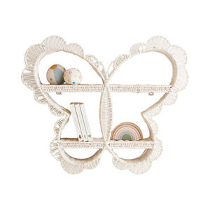 Étagère murale en rotin blanc festonné pour enfants, étagère flottante en osier papillon, organisateur de rangement mural pour chambre d'enfant - Product Image 1