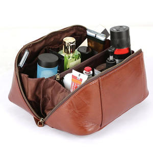 Bolsa de Aseo de Viaje Vintage Personalizada, Encerada y de Cuero, para Hombre, para Guardar Artículos de Afeitado y Cosméticos, en Venta - Product Image 6