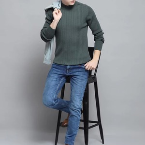 Pull à col montant de qualité supérieure, doté d'un tissu extensible chaud et d'une texture côtelée raffinée - Product Image 6