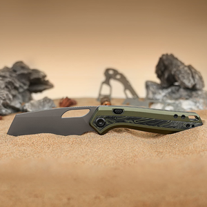Navajas Plegables con Hoja Tanto Gris, Mango con Patrón Verde Oliva, Orificio para el Pulgar, Agarre Ergonómico para Uso en Exteriores - Product Image 3