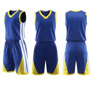 Maillot et short d'équipe de basketball pour hommes, en polyester doux uni, uniforme de sublimation, couleur personnalisée. - Product Image 3