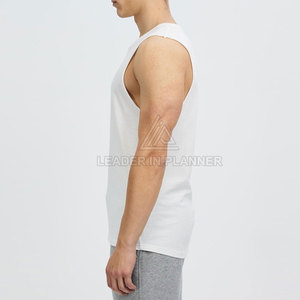 Débardeur de sport personnalisé en coton tricoté respirant pour l'été, sans manches, de haute qualité, fabriqué au Pakistan - Product Image 2