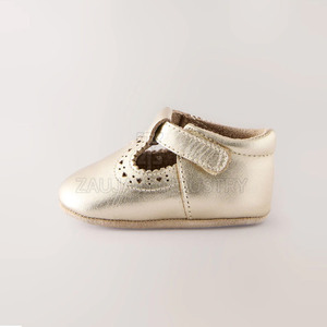 Zapatos de cuero para bebé de nuevo diseño, suaves, ligeros y cómodos para caminar, calzado para uso diario informal. - Product Image 3