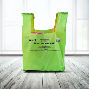 Bolsas de Compras Biodegradables y Compostables de la Marca UKHI, Tipo Camiseta, con Asas, Impresión Flexográfica, Material PE, Desechables, Personalizables - Product Image 1