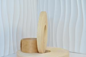 Cinta de Chapa de Olmo Natural en Tono Marrón Rojizo Cálido para Aplicaciones en Muebles de Lujo - Product Image 2