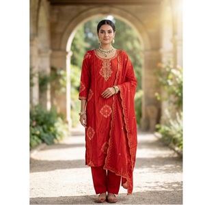 Nouveau Salwar Kameez pakistanais de créateur, modèle lourd imprimé et orné de broderies Khatli, avec Dupatta pour femme - Product Image 1