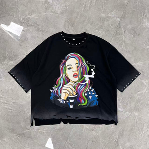 เสื้อยืดวินเทจผู้ชายสไตล์ Y2K ผ้าฝ้ายย้อมสีแบบแอซิดวอช แต่งขาดรุ่ย ขอบเสื้อฉีก ประดับเพชร เสื้อยืดพรีเมียมลายกราฟิก ยุค 90s ทรงครอป - Product Image 2