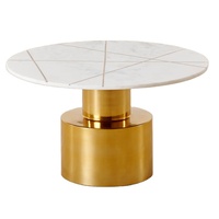 Table basse moderne dorée avec dessus en marbre Dernier design tendance pour la décoration de meubles de salon Table centrale en métal
