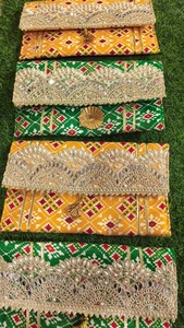 Nuevos y Elegantes Sobres Leheriya Rajasthani, Bolsos de Mano Versátiles de Tela Leheriya Premium, Sobres Shagun - Product Image 2