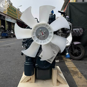 อะไหล่รถขุดขนาดเล็ก Kubota D1105 รุ่น D1105-EF07_CN4 เครื่องยนต์ดีเซลแบบดูดอากาศธรรมชาติ 2400 รอบต่อนาที 15.4 กิโลวัตต์ ชุดประกอบเครื่องยนต์ J351-73000 - Product Image 6