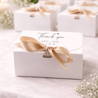 Individuelle Geschenkbox mit Satinband, Namensaufdruck in Goldfolie für Kekse, Schokolade, Macarons, Kuchenstücke, Hochzeitsgeschenke und Partys