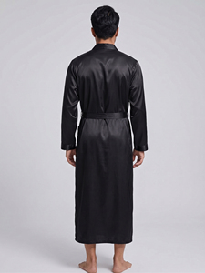 Robe longue en satin noir pour homme avec poches, peignoir de nuit en soie à manches longues - Product Image 3