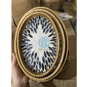 Plateau rond décoratif en nacre incrustée, plateau de présentation pour table basse en rotin fait main par un artisan, cadre en osier, vente en gros OEM ODM - Product Image 1