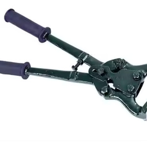 Ensemble d'instruments vétérinaires professionnels avec construction en acier inoxydable durable pour les soins des animaux, instruments de castration - Product Image 6