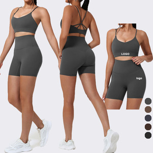 Ensemble de sport 2 pièces respirant et à séchage rapide pour femme : soutien-gorge de sport à maintien élevé et short de gym pour yoga et fitness - Product Image 1