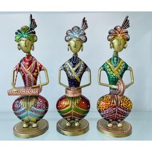 Juego de Figuras Metálicas de Músicos Tradicionales de Rajastán (Juego de 3) Diseño Art Deco Articulado para Bodas y Celebraciones de Pascua - Product Image 2
