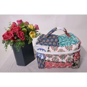 Bolsa de Cosméticos Grande de Algodón Acolchado con Diseño de Patchwork, Bolsa de Maquillaje Hecha a Mano, Organizador de Artículos de Aseo para Viaje, Bolsa de Almacenamiento con Cierre - Product Image 2