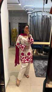 <b>Women</b> Traditional Rayon Cotton White Pink Floral Embroidered <b>Kurta</b> Set Dupatta Casual Wear India Pakistan Style Loose Fit Quick - Product Image 2