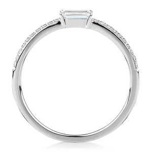 Anillo de compromiso/promesa de lujo para mujer, minimalista, con banda delgada pavé, de oro macizo de 14K y diamante solitario de corte esmeralda cultivado en laboratorio - Product Image 4