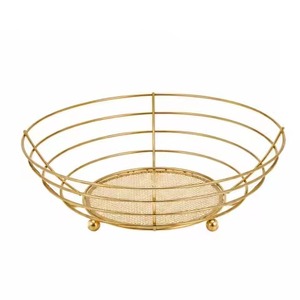 Panier décoratif en fil métallique fait main pour comptoir de cuisine et table à manger, design à double niveau pour la maison, organiseur de fruits moderne et durable - Product Image 2