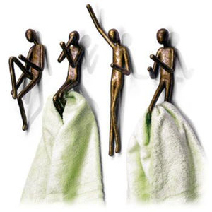 Ganchos y colgadores de lujo plateados, brillantes y pulidos, con diseño de figura humana, de aluminio fundido, para montar en la pared de casa u hotel, de la India. - Product Image 2