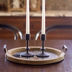 Candelabros cónicos de tallo de Material de hierro fundido para decoración del hogar minimalista antiguo a la venta desde India - Product Image 5