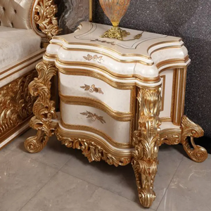 ชุดห้องนอนสไตล์ยุโรปแกะสลักลายโบราณ ขนาดคิงไซส์ หุ้มเบาะไม้มะฮอกกานีแท้สีทองอร่าม พร้อมบริการจัดส่งฟรี ผลิตในอินโดนีเซีย - Product Image 5