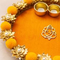 Thali de Ganesha con Pompón y Diya de Metal, Thali Religioso Decorativo Hecho a Mano para Celebraciones Festivas y Regalos