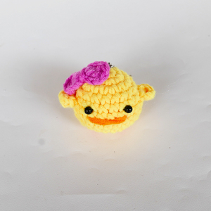 Llavero de pato de ganchillo hecho a mano, patito amarillo tejido, amigurumi, colgante para bolso, colgante para mochila, arte puro, llaveros artesanales - Product Image 3
