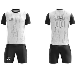 Nouvel uniforme de football en sublimation rouge, jaune, vert, bleu, blanc, durable, cousu, à séchage rapide, manches courtes - Product Image 3