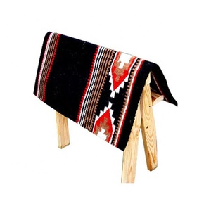 Manta de sillín occidental hecha a medida para caballos. - Product Image 5