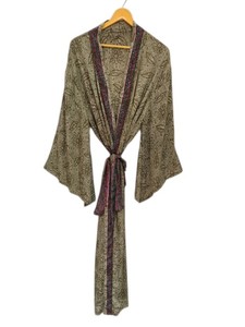 Robe en soie longue jusqu'aux chevilles, robe multicolores, robe de nuit, robe indienne vintage en soie recyclée, kimono en sari - Product Image 3