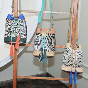 Bolso bandolera de cuero reciclado con estampado de animales hecho a mano para mujer, bolso colorido con cordón de cuero, nueva moda - Product Image 2