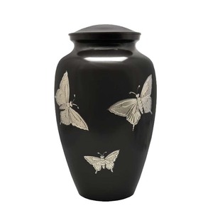 Urne en céramique noire avec gravure de papillons argentés, forme ronde, design moderne fait main, vase décoratif de sympathie - Product Image 1