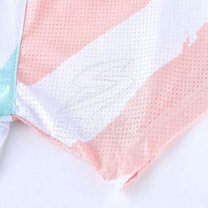 Uniforme de football personnalisé avec logo imprimé, disponible en plusieurs tailles et couleurs, idéal pour les écoles, les clubs et les équipes professionnelles - Product Image 5